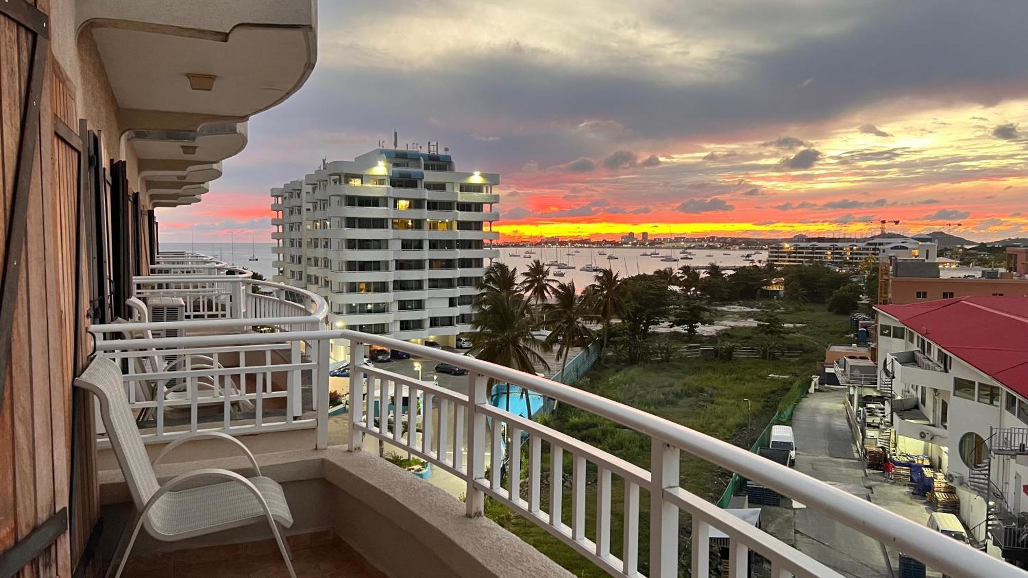Simpson Bay Suites Exterior foto