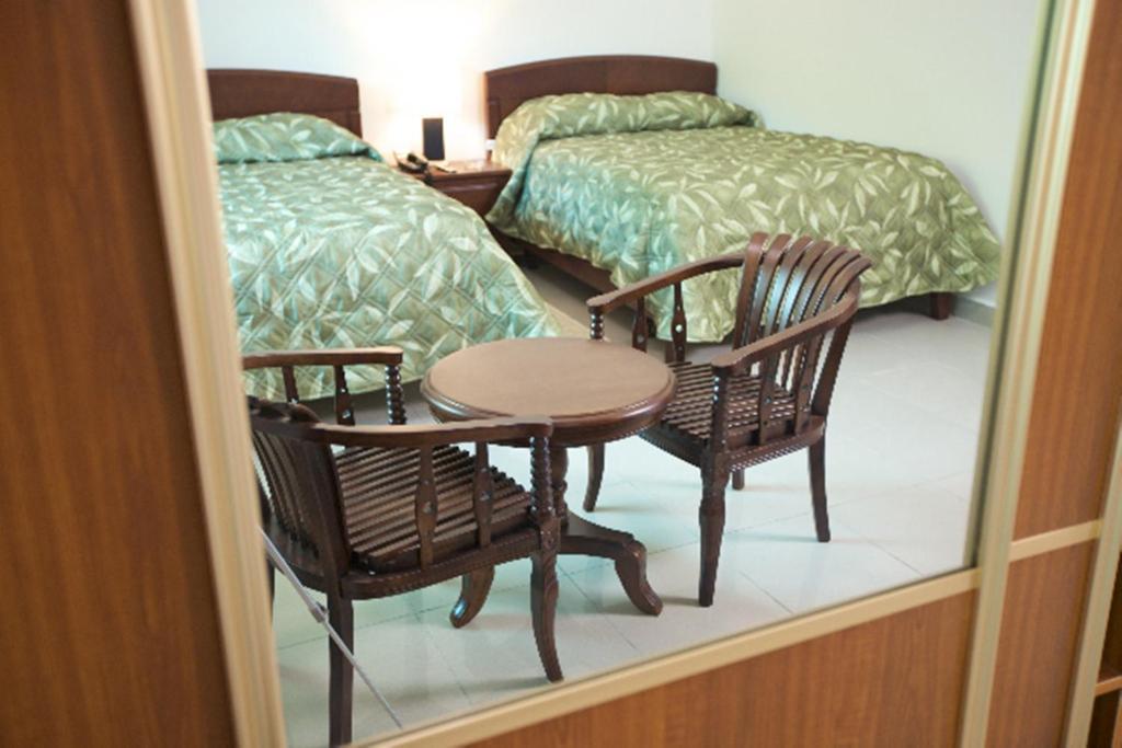Simpson Bay Suites Quarto foto
